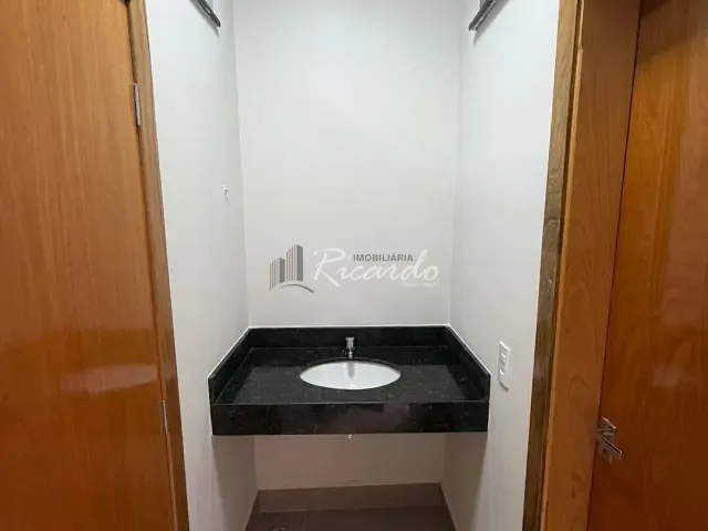 Sala para alugar, no bairro Centro em Arapongas