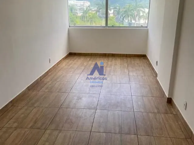 Sala com 26m², à venda, no bairro Recreio dos Bandeirantes em Rio de Janeiro