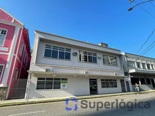 Sala com 616m², para alugar, no bairro Praia Brava em Itajaí