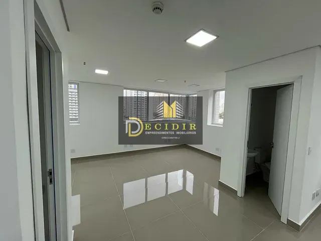 Sala à venda, no bairro Jardim Anália Franco em São Paulo