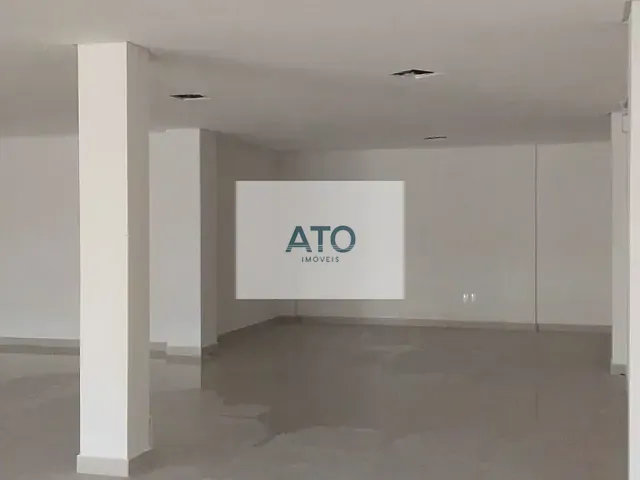 Sala para alugar, no bairro Centro em Tijucas