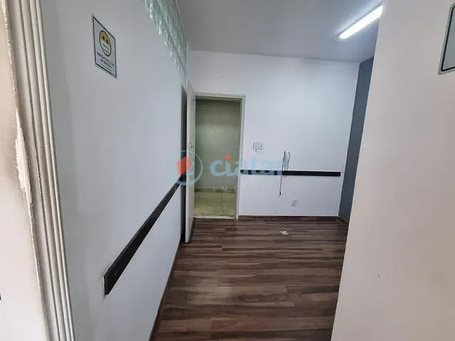 Sala à venda ou para alugar, no bairro Méier em Rio de Janeiro