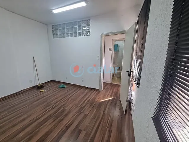 Sala à venda ou para alugar, no bairro Méier em Rio de Janeiro