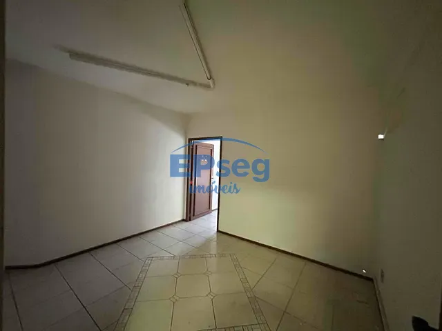 Sala com 244m², para alugar, no bairro Vitória em Londrina