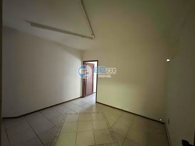 Sala com 244m², para alugar, no bairro Vitória em Londrina
