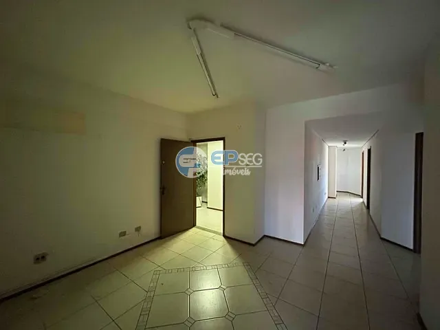 Sala com 244m², para alugar, no bairro Vitória em Londrina