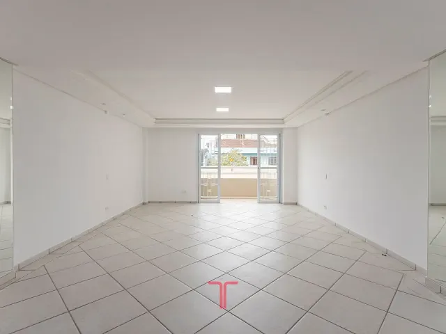 Sala com 60m², para alugar, no bairro Capão raso em Curitiba