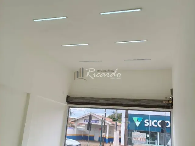 Sala para alugar, no bairro Conjunto Del Condor em Arapongas