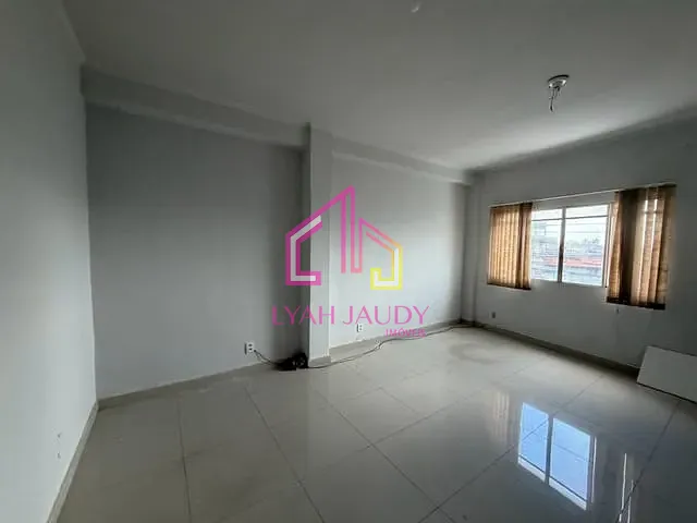 Sala com 30m², para alugar, no bairro Pico do Amor em Cuiabá