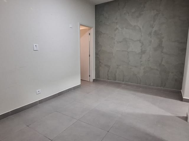 Sala para alugar, no bairro Centro em Cambé