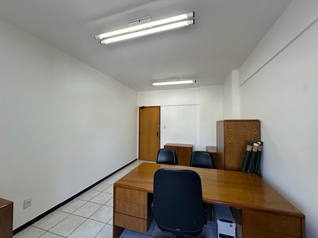 Sala com 24m², à venda, no bairro Estoril em Belo Horizonte