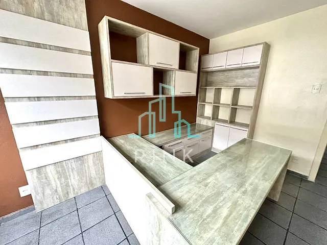 Sala para alugar, no bairro Centro em Niterói