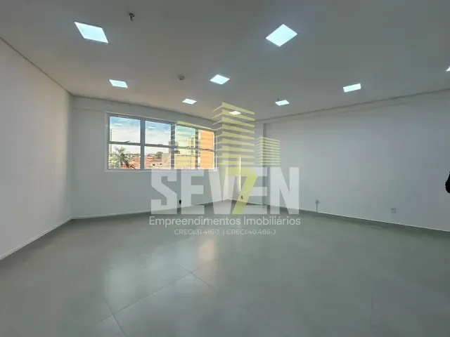 Sala com 46m², para alugar, no bairro Centro em Bauru
