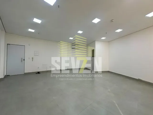 Sala com 46m², para alugar, no bairro Centro em Bauru