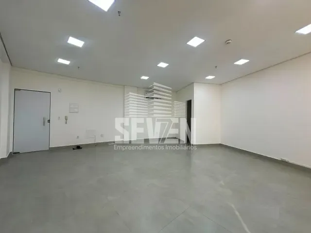 Sala com 46m², para alugar, no bairro Centro em Bauru