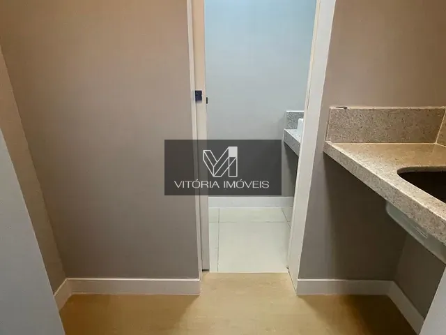 Sala para alugar, no bairro Praia do Canto em Vitória