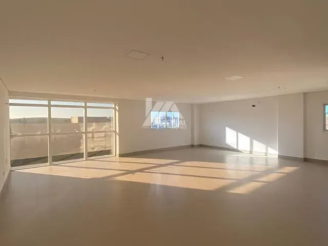 Sala com 89m², para alugar, no bairro Cidade dos Lagos em Guarapuava