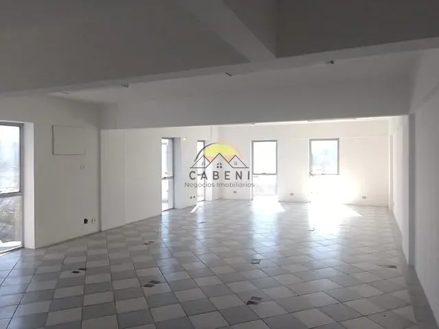 Sala com 80m², para alugar, no bairro Vila Romana em São Paulo