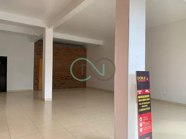 Sala à venda ou para alugar, no bairro Centro em Sapiranga