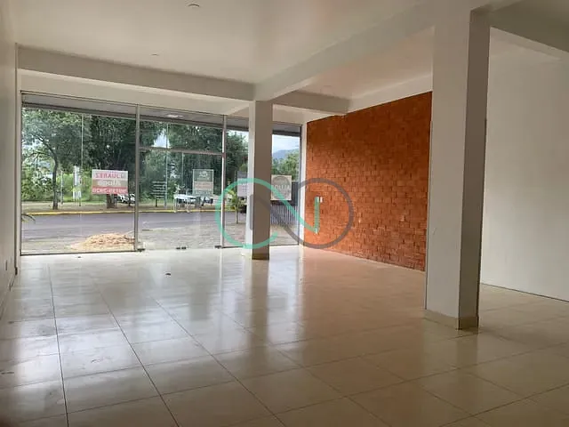 Sala à venda ou para alugar, no bairro Centro em Sapiranga