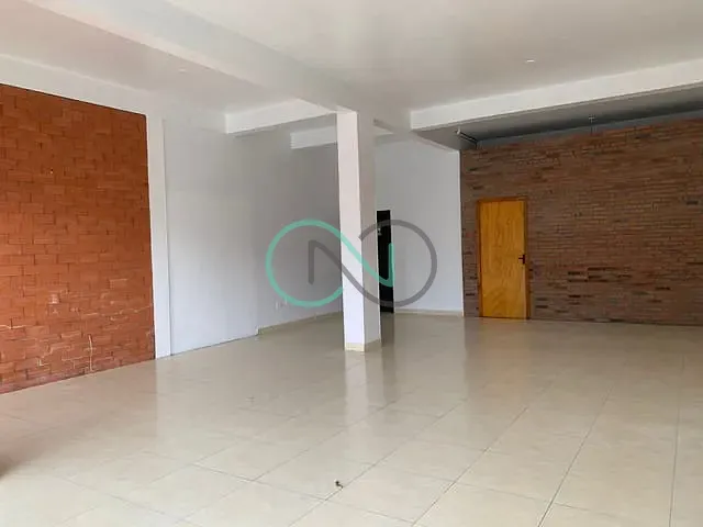 Sala à venda ou para alugar, no bairro Centro em Sapiranga