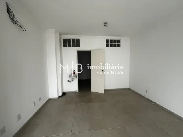 Sala para alugar, no bairro Centro em Cataguases