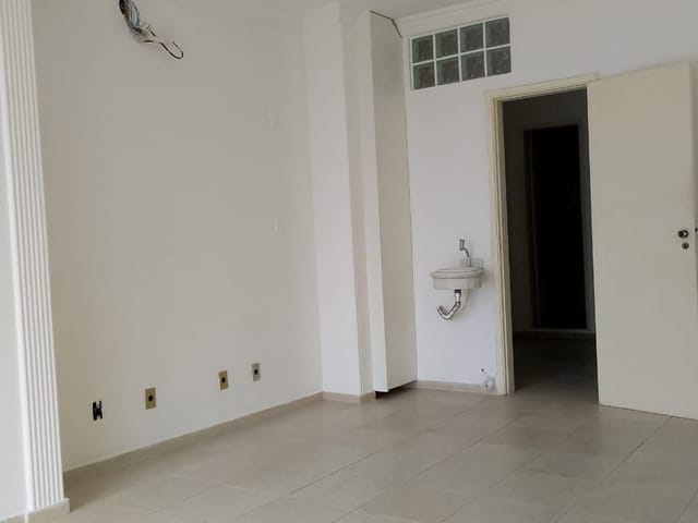 Sala para alugar, no bairro Centro em Cataguases