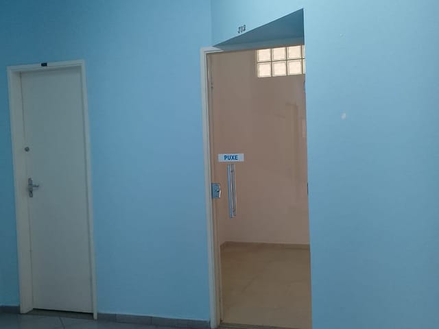 Sala para alugar, no bairro Centro em Cataguases