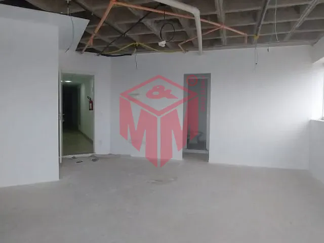 Sala com 42m², à venda, no bairro Rudge Ramos em São Bernardo do Campo