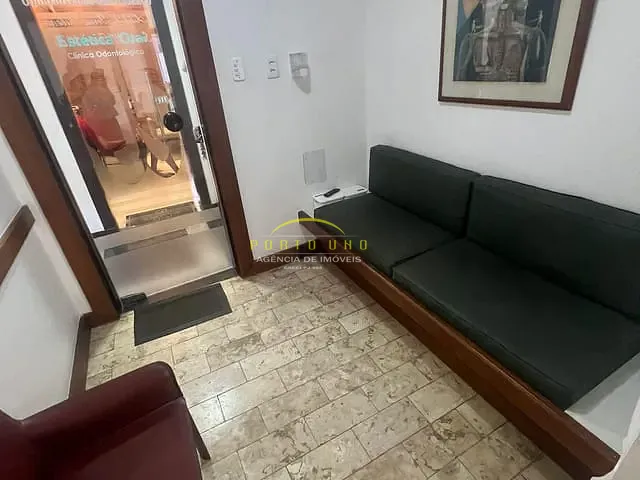 Sala à venda, no bairro Graça em Salvador