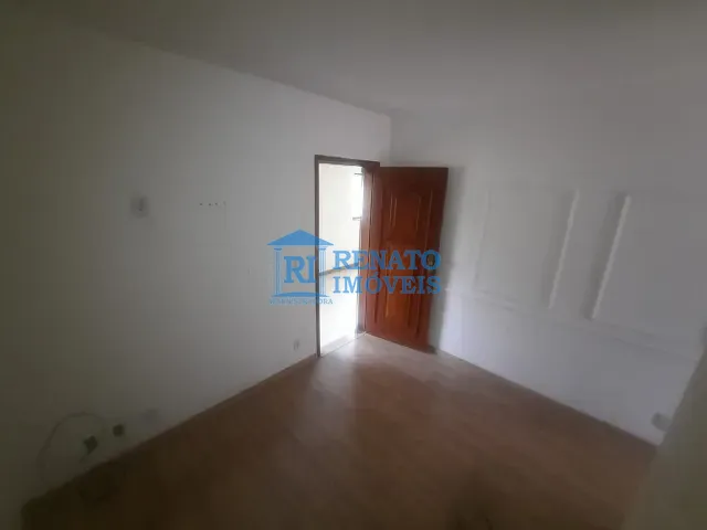 Sala à venda, no bairro Centro em Maricá