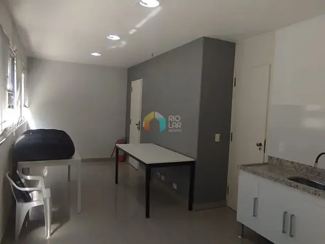 Sala com 32m², à venda, no bairro Centro em Rio de Janeiro