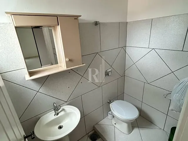 Sala para alugar, no bairro Centro em Tijucas