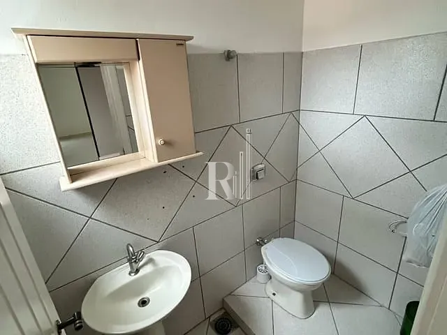 Sala para alugar, no bairro Centro em Tijucas