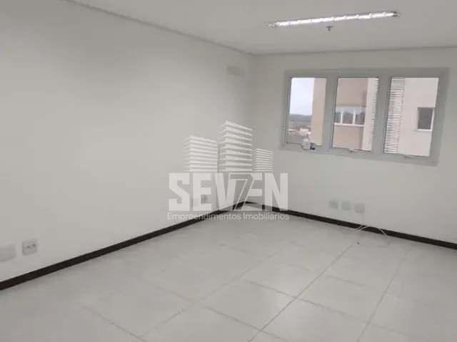 Sala com 22m², para alugar, no bairro Parque Jardim Europa em Bauru