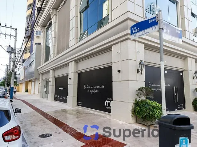 Sala com 132m², à venda, no bairro Centro em Balneário Camboriú