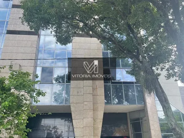 Sala com 135m², para alugar, no bairro Santa Lúcia em Vitória