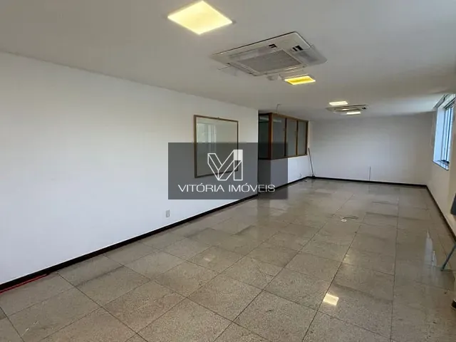 Sala com 135m², para alugar, no bairro Santa Lúcia em Vitória