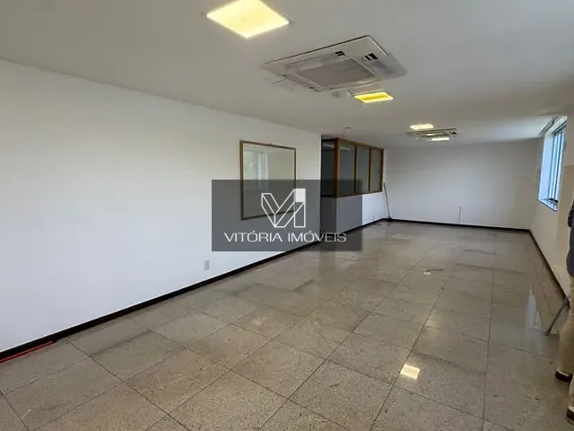 Sala com 135m², para alugar, no bairro Santa Lúcia em Vitória