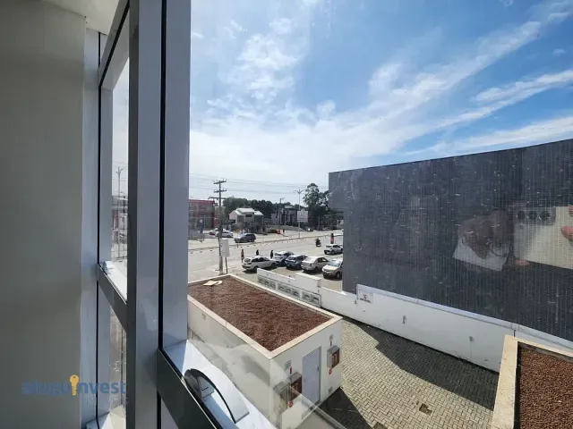 Sala com 42m², à venda, no bairro Vargem Grande em Florianópolis