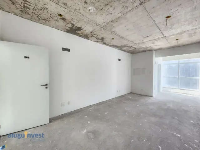 Sala com 42m², à venda, no bairro Vargem Grande em Florianópolis