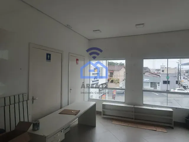 Sala para alugar, no bairro Centro em Caraguatatuba