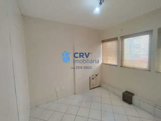 Sala com 81m², à venda, no bairro Centro em Londrina