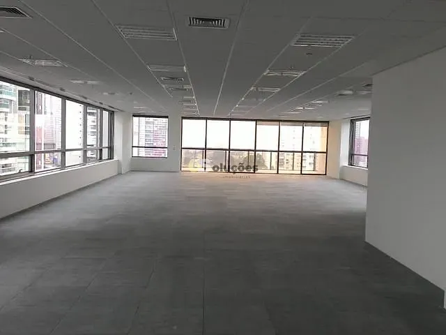 Sala com 266m², para alugar, no bairro Brooklin em São Paulo