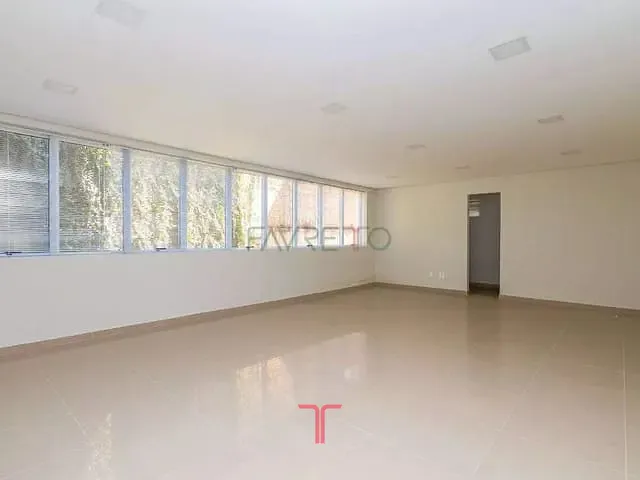 Sala com 72m², para alugar, no bairro Mossunguê em Curitiba