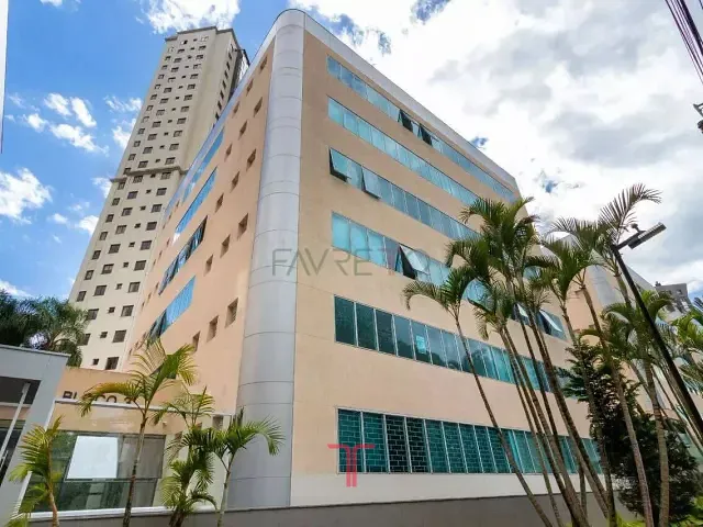 Sala com 72m², para alugar, no bairro Mossunguê em Curitiba