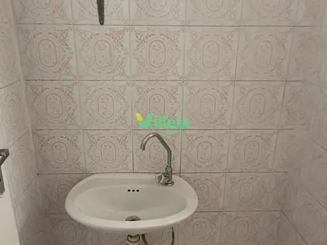 Sala para alugar, no bairro Centro em Itaquaquecetuba