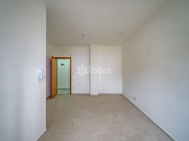 Sala com 20m², para alugar, no bairro Portal dos Ipês II em Cajamar