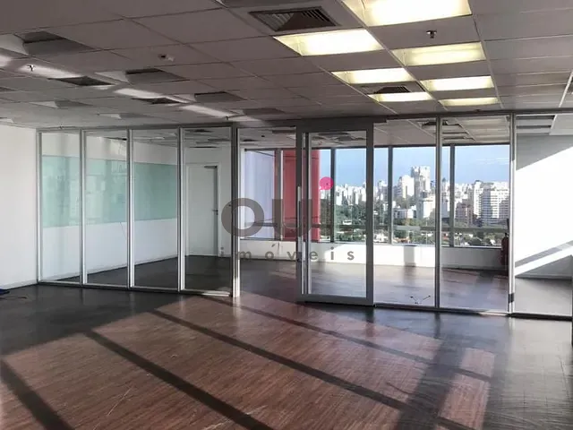Sala para alugar, no bairro Itaim Bibi em São Paulo