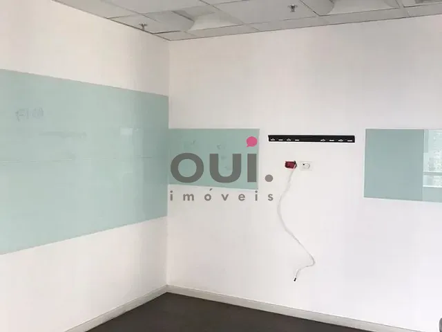 Sala para alugar, no bairro Itaim Bibi em São Paulo